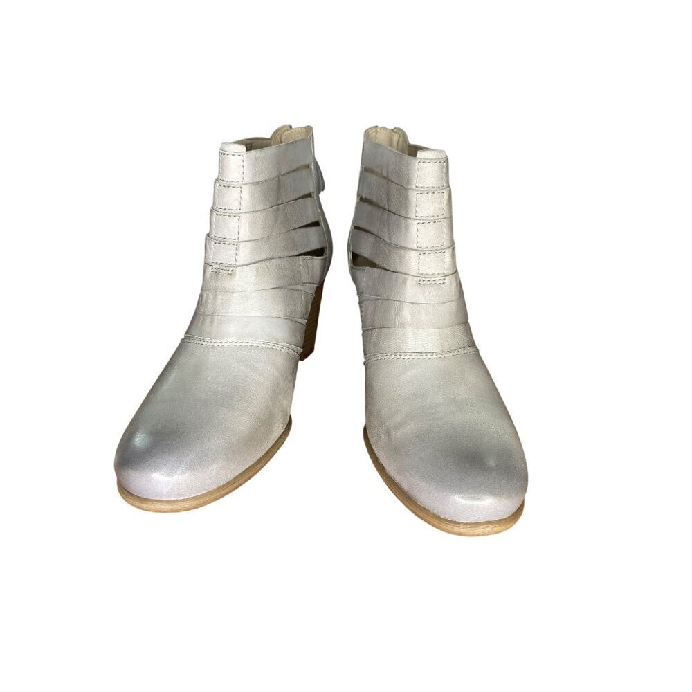 Josef Seibel "Bonnie" Grey Leather Cut Out Booties w/ Block Heel. Comfort. NWOB